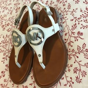 Michael Kors Sandals White Leather Silver Logo 7M